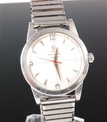 Lot 429 - A 1950s gent's Omega Seamaster steel cased...