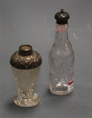 Lot 328 - An early 20th century cut glass and silver...