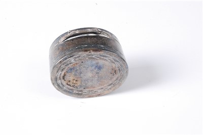 Lot 478 - A George III silver pill-box, of oval form,...