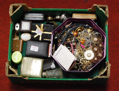 Lot 392 - A box of miscellaneous items to include silver...