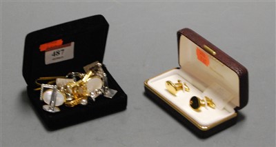 Lot 487 - A pair of gents gilt metal and gem set...