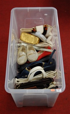 Lot 560 - A collection of assorted ladies handbags and...