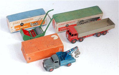 Lot 1971 - Three boxed and playworn Dinky Toys diecasts...