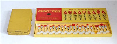 Lot 1973 - A Dinky Toys No. 772 British Road Signs sets...