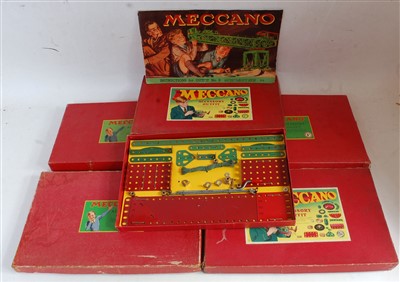 Lot 3202 - Five various boxed Meccano 1950s red and green...