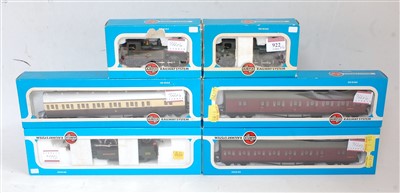 Lot 922 - Mixed Airfix items 14XX 0-4-2 tank engine GWR...