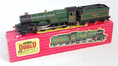 Lot 958 - Hornby Dublo 2221 Cardiff Castle loco and...