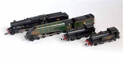 Lot 966 - Three Hornby Dublo 2-rail locos: Repainted 8F...