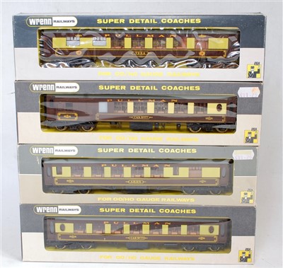 Lot 968 - Four Wrenn Pullman brown and cream cars: W6000...