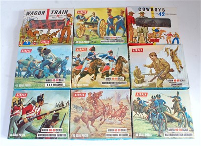 Lot 1522 - Nine various boxed Airfix H0/00 figure sets,...