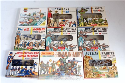 Lot 1523 - Nine various boxed Airfix H0/00 scale figure...