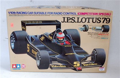 Lot 1524 - A Tamiya 1/10 scale plastic kit for a JPS...