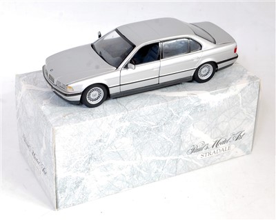 Lot 2604 - A Minichamps boxed 1/24 scale model of a BMW...