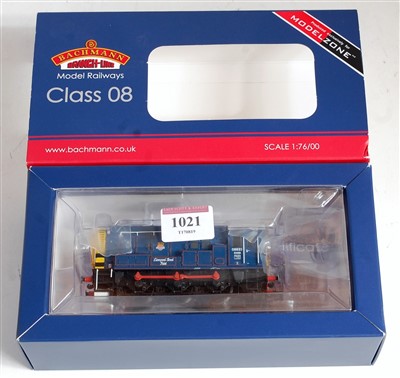 Lot 1021 - A Bachmann 32-1117 special production for...