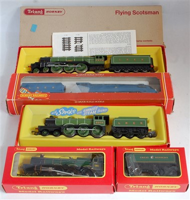 Lot 1015 - Mixed lot of Triang Hornby R855N LNER 'Flying...