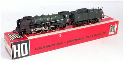 Lot 1040 - A Jouef H0 Ref. 8355 SNCF green 4-6-2 engine...
