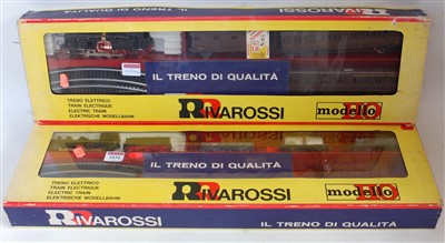 Lot 1034 - 2 Rivarossi H0 train sets Ref. 122 freight set...