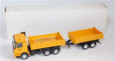 Lot 2628 - A mixed scale boxed commercial vehicle diecast...