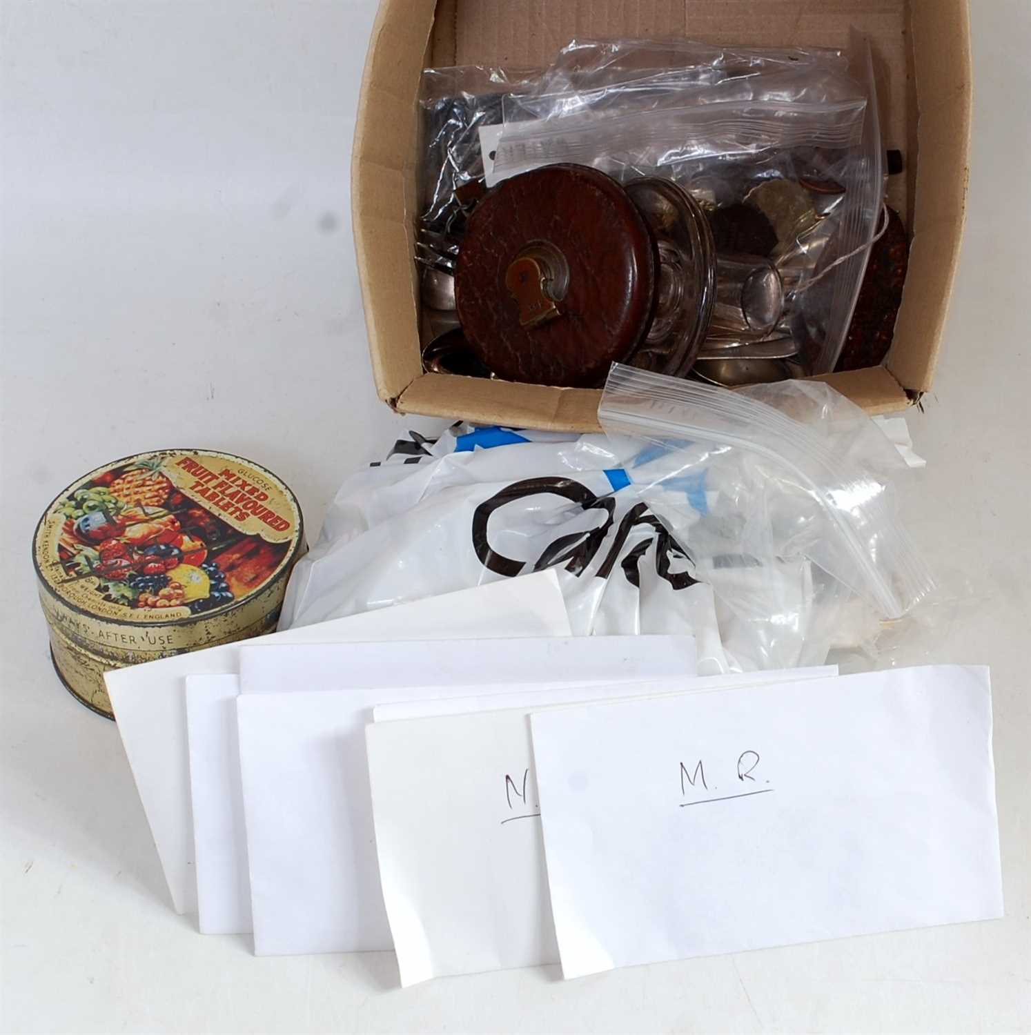 Lot 54 - A small box of railway sundries to include...