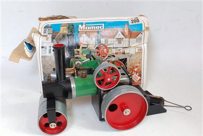 Lot 125 - Three various boxed and loose Mamod live steam...