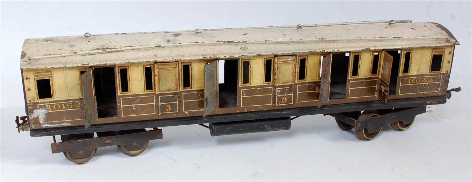 Lot 261 - 1927-35 Bowman coach GWR No. 10152 brown and...
