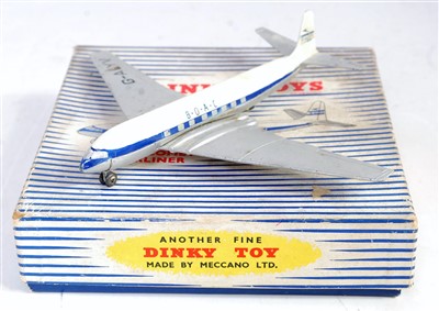 Lot 1979 - A Dinky Toys boxed aircraft group to include a...