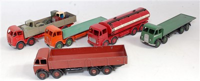 Lot 1984 - Eight various loose Dinky Toy diecasts, all...