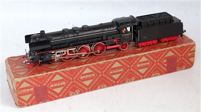 Lot 1088 - A Marklin HO Ref. 3026 DB black/red 4-6-2...