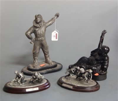 Lot 45 - ***AMMENDEMENT* Two Danbury Mint Heroes of...