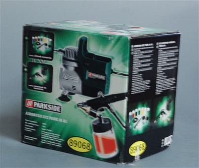 Lot 84 - A boxed Parkside airbrush set