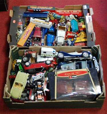 Lot 92 - Two boxes of mainly loose and playworn diecast...