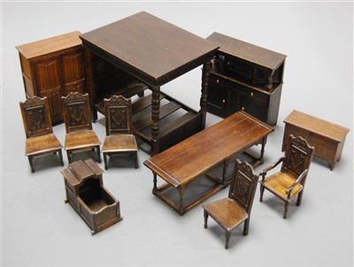 Lot 518 - A collection of assorted modern dolls house...