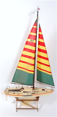 Lot 152 - A Kyosho Fairwind plastic hulled racing yacht,...
