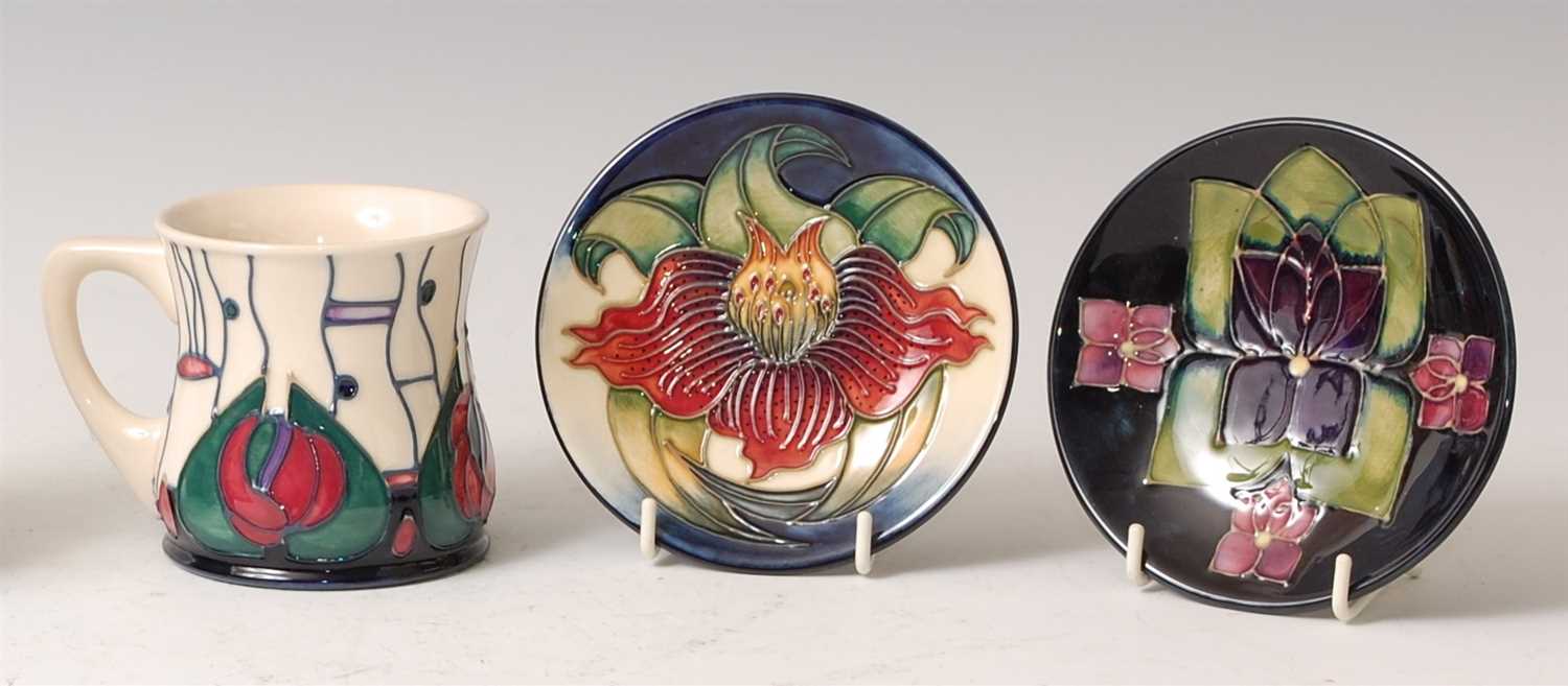 Lot 169 - A Moorcroft pottery mug in the Tribute to...