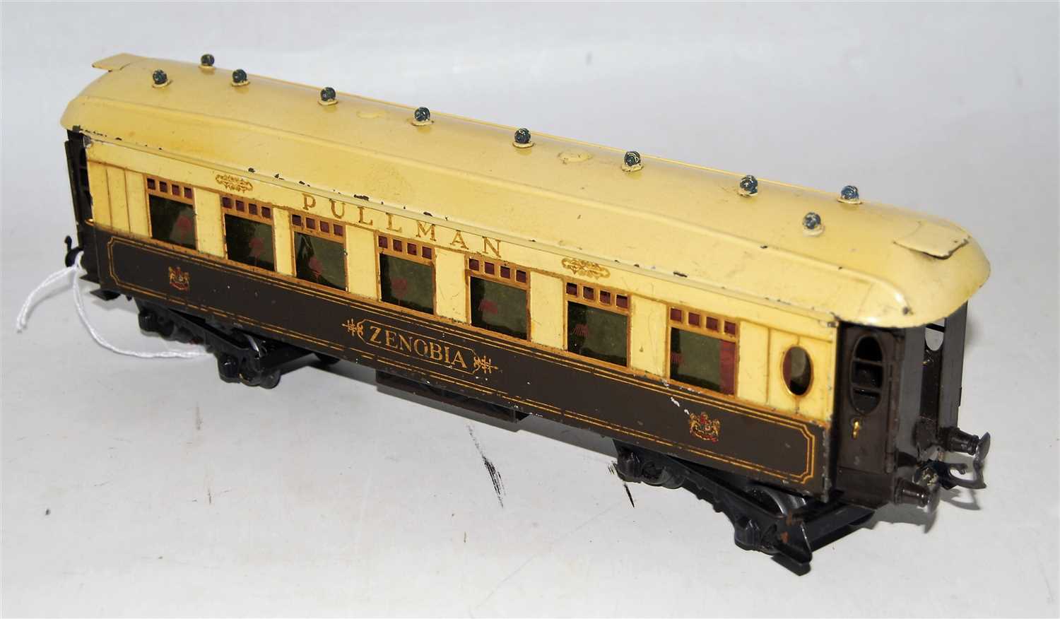 Lot 220 - 1929-30 Hornby No. 2 special Pullman coach...