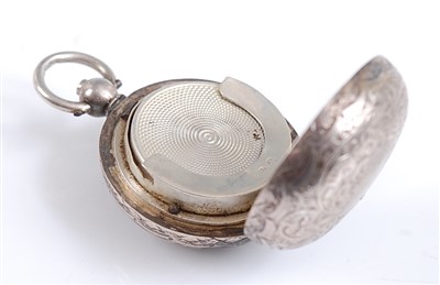 Lot 2148 - A late Victorian silver sovereign case
