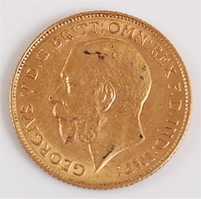 Lot 2135 - Great Britain, 1911 gold half sovereign