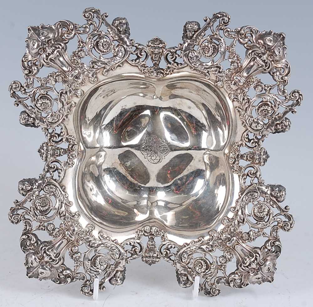 Lot 1110 - An early 20th century sterling silver dish, of...