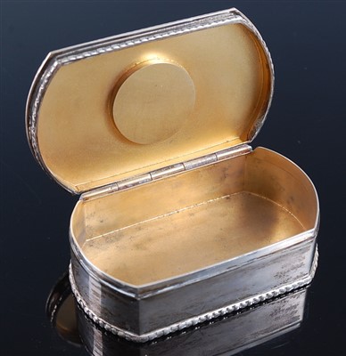 Lot 1125 - An Edwardian silver table snuff box, of...