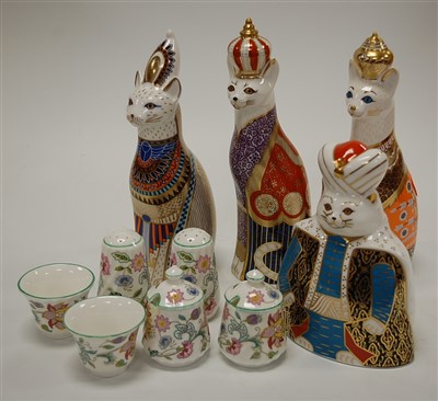 Lot 179 - A selection of Royal Crown Derby porcelain...