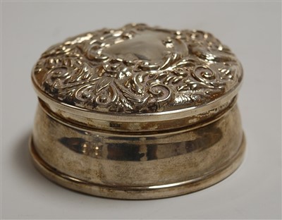 Lot 255 - A Victorian style silver and embossed ring box,...