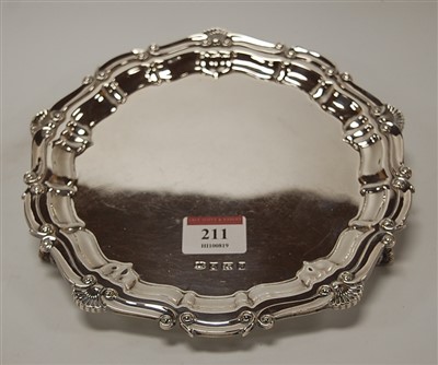 Lot 211 - A Georgian style silver salver with piecrust...