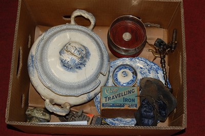 Lot 139 - A box of miscellaneous items, to include a...