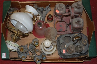 Lot 159 - A box of miscellaneous items, to include...
