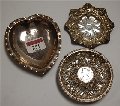 Lot 291 - An Edwardian silver bonbon dish of heart shape,...