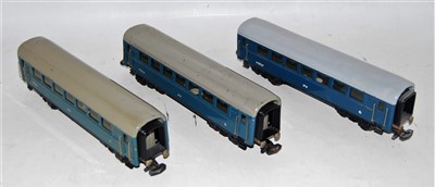 Lot 298 - Three PV bogie coaches blue with grey roofs (VG)