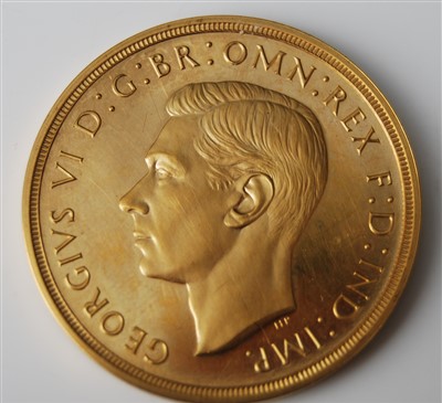 Lot 2141 - Great Britain, 1937 gold four coin specimen set