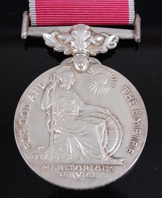 Lot 167 - An E.R. II British Empire medal