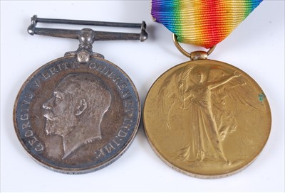 Lot 168 - A WW I British War and Victory duo