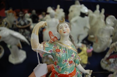 Lot 1019 - A pair of early 19th century English porcelain...